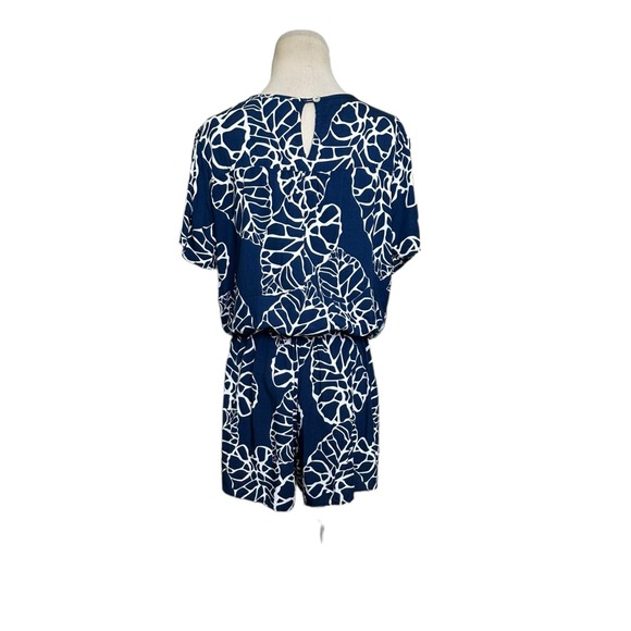 Escapada blue white tropical print romper size medium - Picture 10 of 12